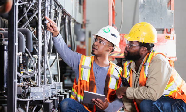 Best Emergency Electrician Near Me  in Vista Santa Rosa, CA